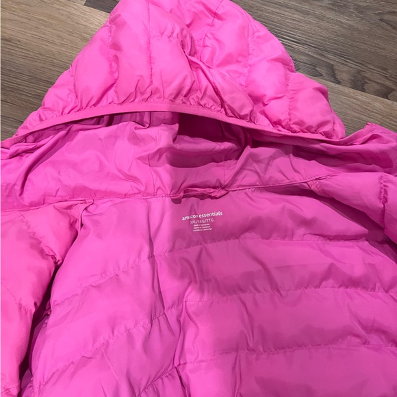 Amazon Essentials pink puffer jacket - Picture 6 of 8